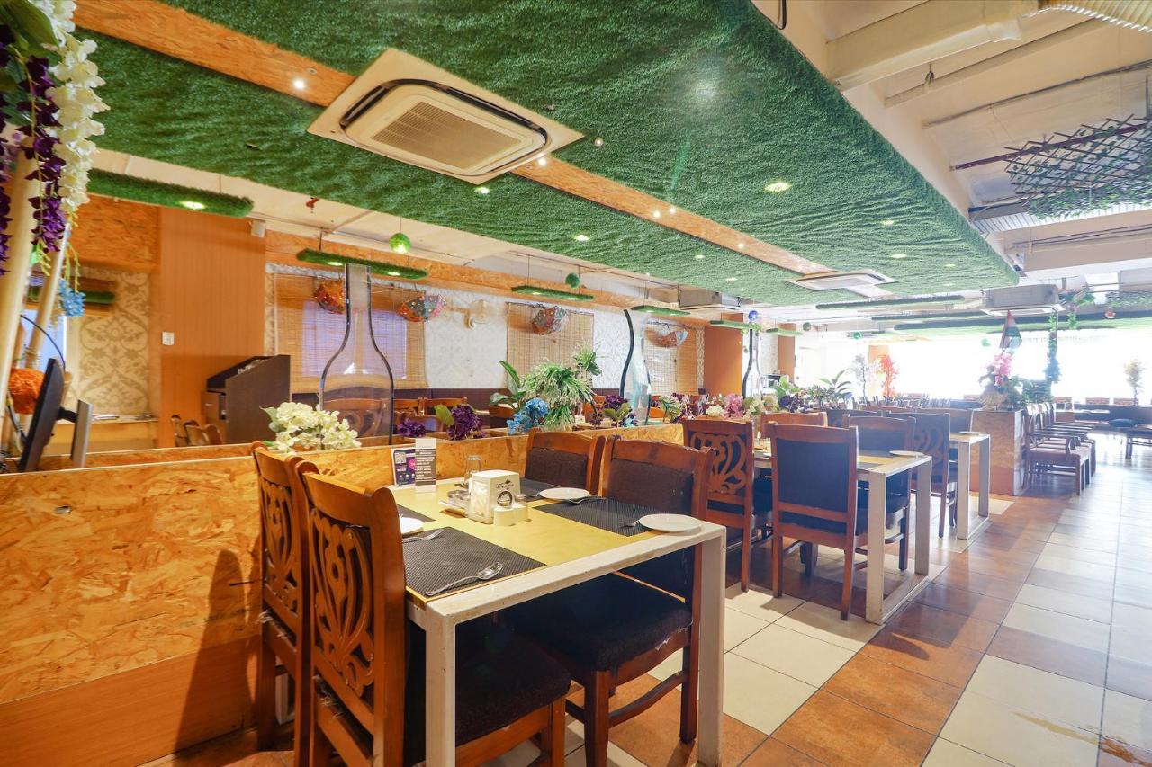 Fabhotel Aamantran & Banquet Halls - Nr Rtc X Roads Metro Station ไฮเดอราบัด ภายนอก รูปภาพ