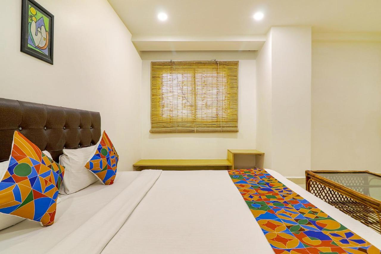 Fabhotel Aamantran & Banquet Halls - Nr Rtc X Roads Metro Station ไฮเดอราบัด ภายนอก รูปภาพ